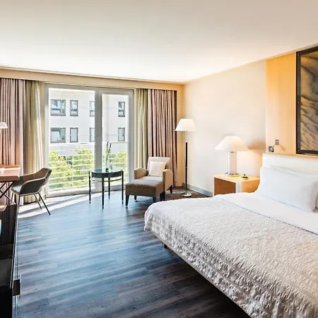 Le Meridien Szálloda 5*