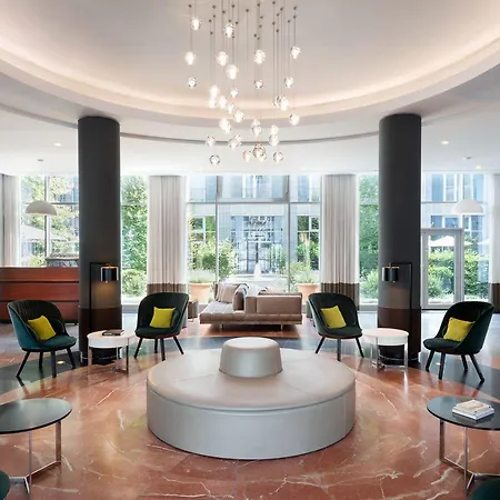 Le Meridien Hotel