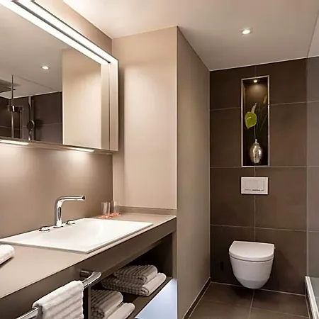 Le Meridien *
