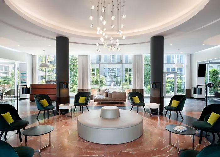 Le Meridien מלון