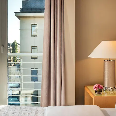 Le Meridien