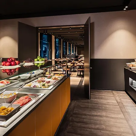 Le Meridien Отель