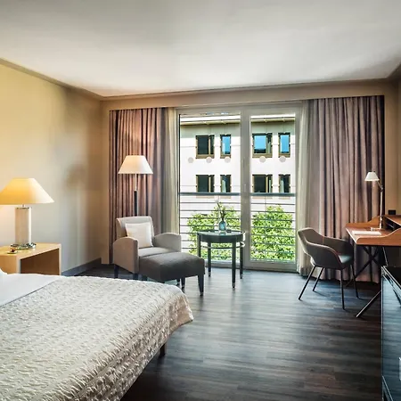 Le Meridien 5*